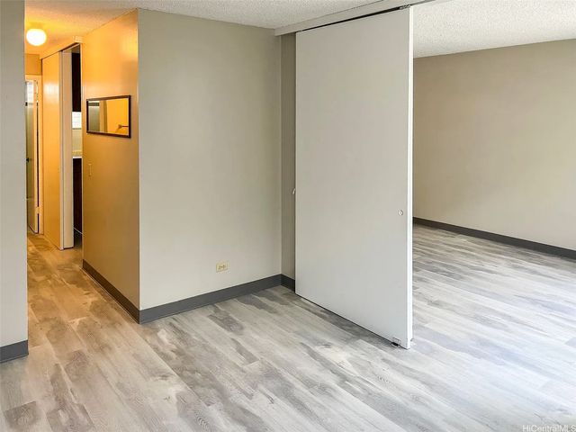 1122 Kinau Street 803, Honolulu, HI 96814