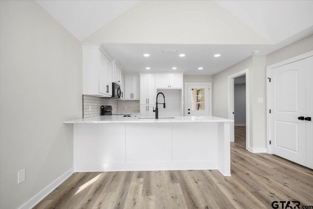 427 W. Harmony St., Tyler, TX 75702