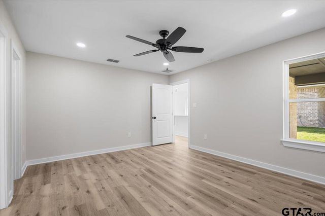 427 W. Harmony St., Tyler, TX 75702