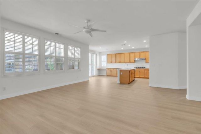 2612 Lark Sparrow Way, Elk Grove, CA 95757