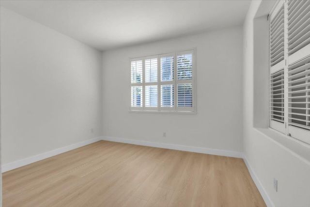 2612 Lark Sparrow Way, Elk Grove, CA 95757