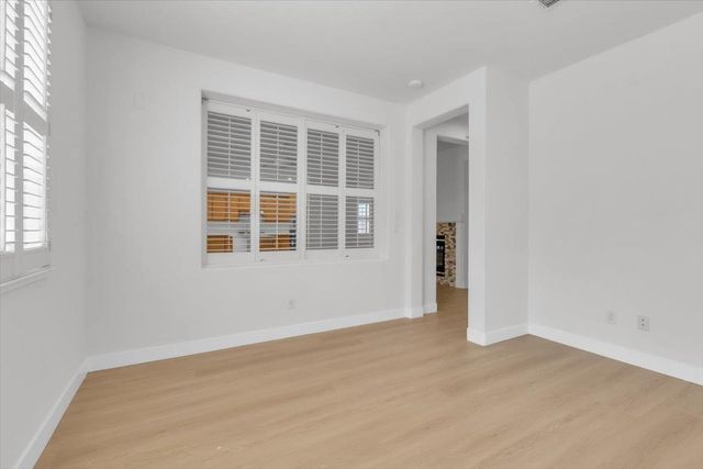 2612 Lark Sparrow Way, Elk Grove, CA 95757