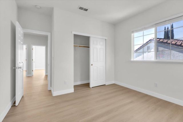 2612 Lark Sparrow Way, Elk Grove, CA 95757