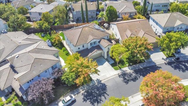 2612 Lark Sparrow Way, Elk Grove, CA 95757