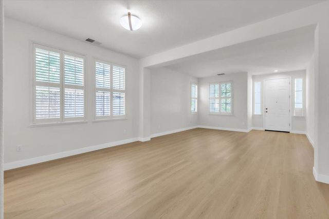 2612 Lark Sparrow Way, Elk Grove, CA 95757