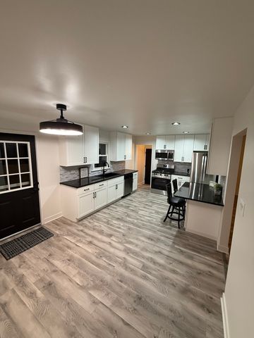 3100 Jo Ann Drive, Joliet, IL 60431