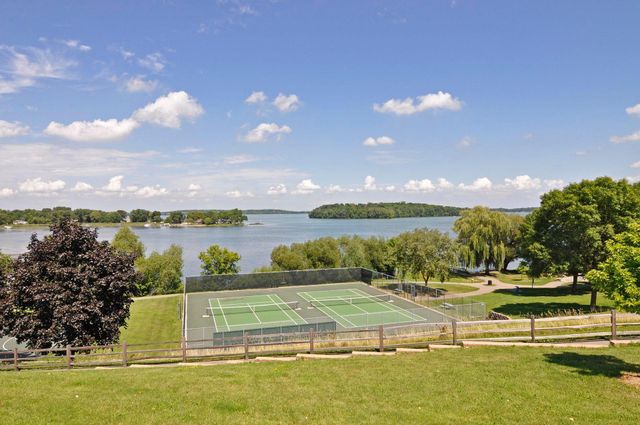 1949 Woods Point, Waconia, MN 55387