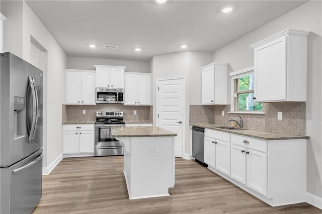 192 Amidon Drive, Villa Rica, GA 30180