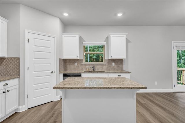 192 Amidon Drive, Villa Rica, GA 30180