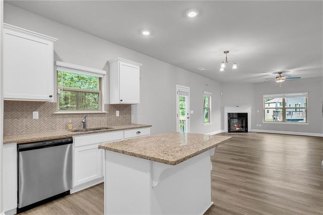 192 Amidon Drive, Villa Rica, GA 30180