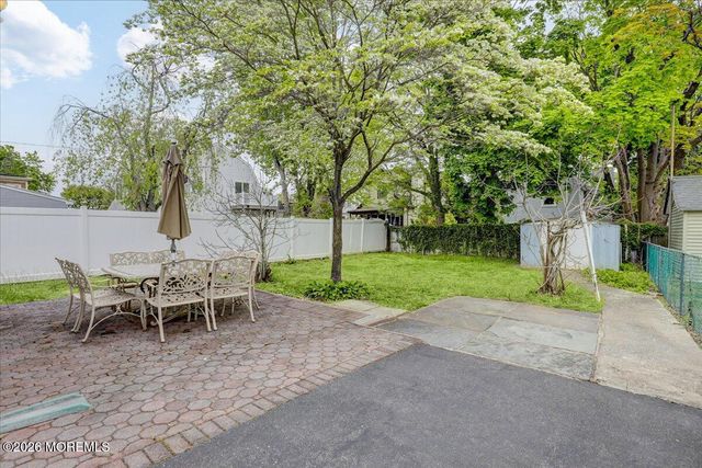 27 Washington Street, Red Bank, NJ 07701