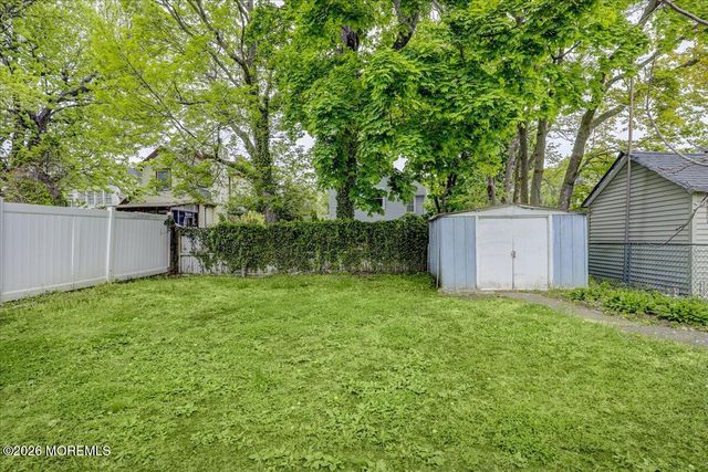 27 Washington Street, Red Bank, NJ 07701