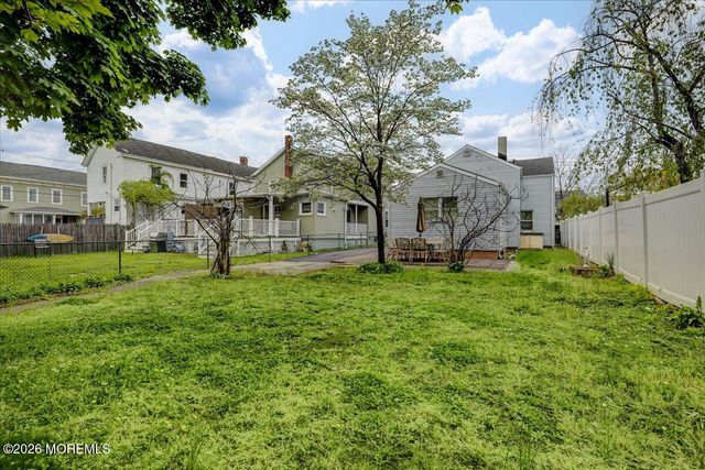 27 Washington Street, Red Bank, NJ 07701