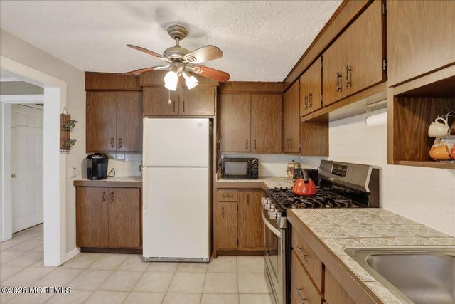27 Washington Street, Red Bank, NJ 07701