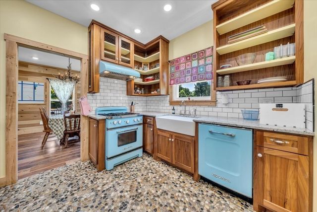 178 Walnut Creek Dr, Manchester, TN 37355