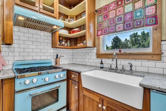 178 Walnut Creek Dr, Manchester, TN 37355