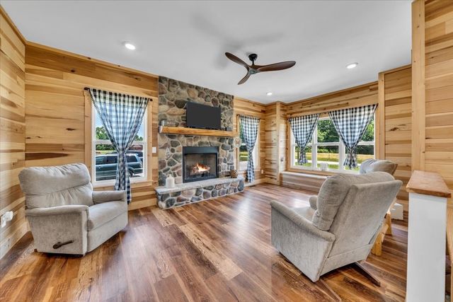 178 Walnut Creek Dr, Manchester, TN 37355