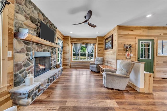 178 Walnut Creek Dr, Manchester, TN 37355