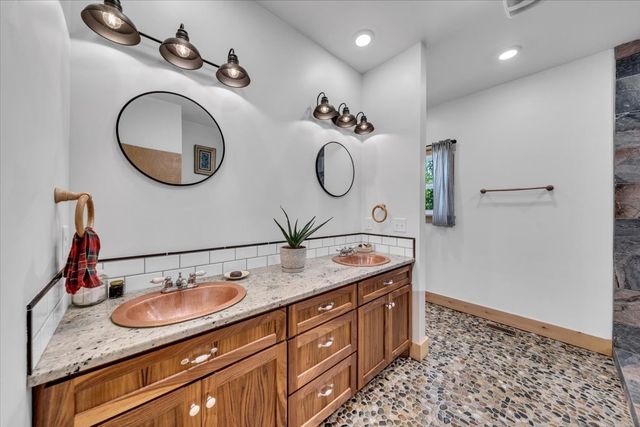178 Walnut Creek Dr, Manchester, TN 37355