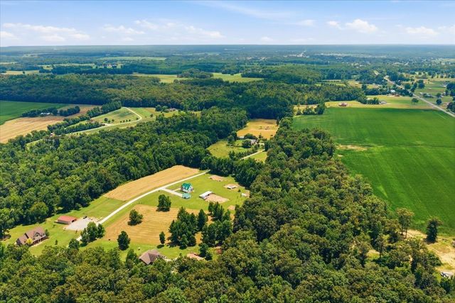 178 Walnut Creek Dr, Manchester, TN 37355
