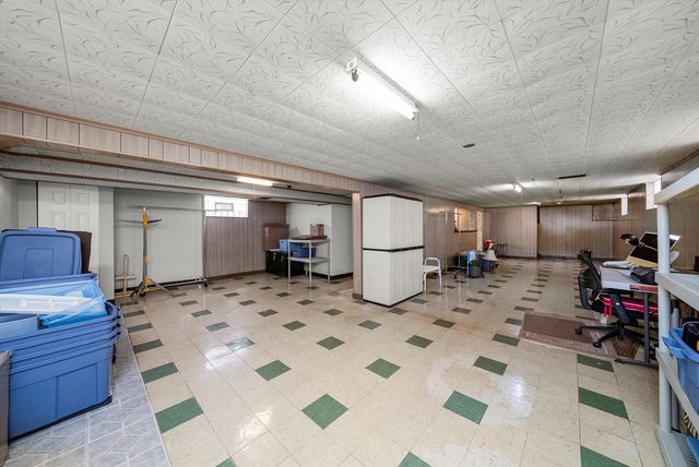 3839 W 68th Place, Chicago, IL 60629