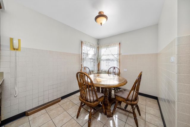 3839 W 68th Place, Chicago, IL 60629