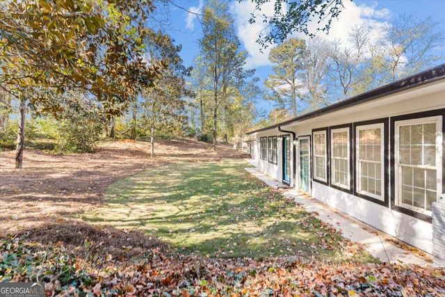 85 N Greenwood dr Drive, Carrollton, GA 30117