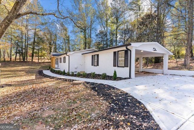 85 N Greenwood dr Drive, Carrollton, GA 30117