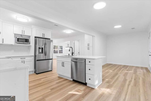 85 N Greenwood dr Drive, Carrollton, GA 30117