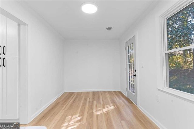 85 N Greenwood dr Drive, Carrollton, GA 30117