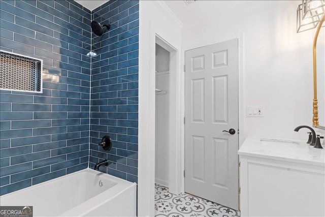 85 N Greenwood dr Drive, Carrollton, GA 30117