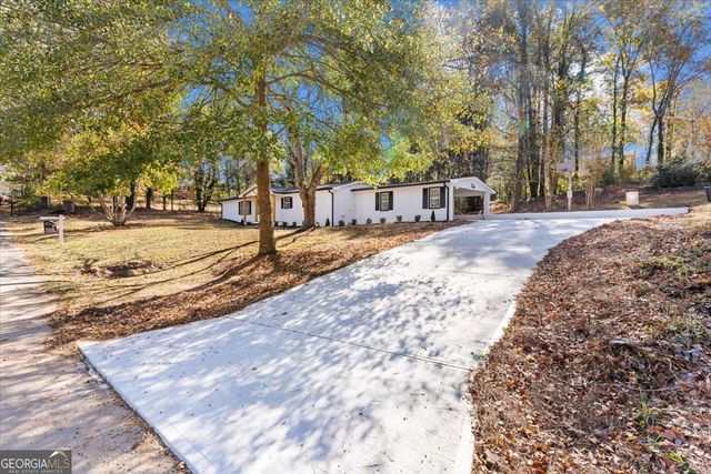 85 N Greenwood dr Drive, Carrollton, GA 30117