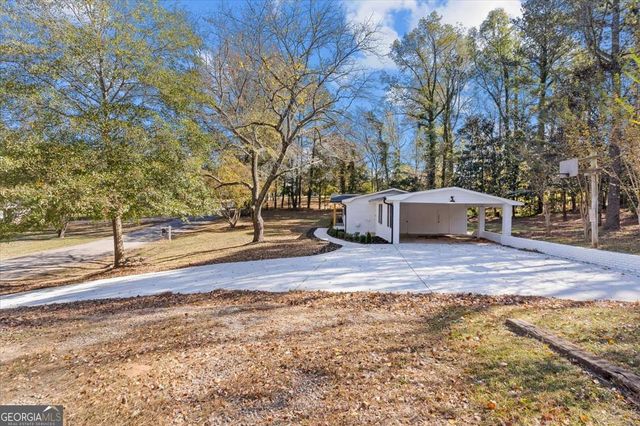 85 N Greenwood dr Drive, Carrollton, GA 30117