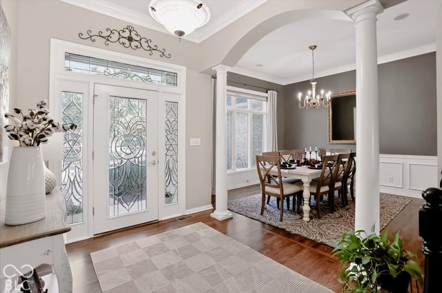 1055 Old Eagle Way, Greenwood, IN 46143