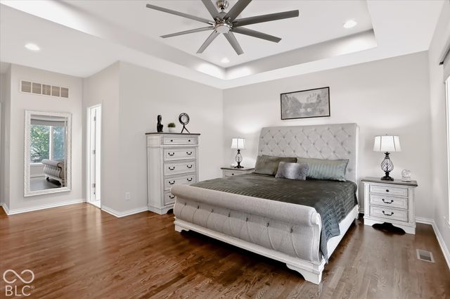 1055 Old Eagle Way, Greenwood, IN 46143