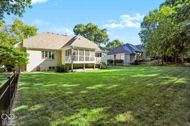 1055 Old Eagle Way, Greenwood, IN 46143