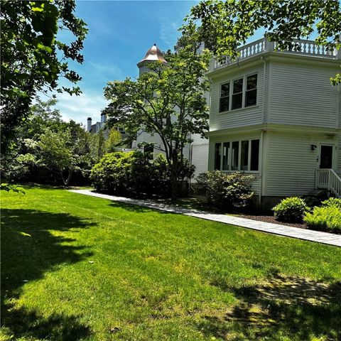 446 Bellevue Avenue 6, Newport, RI 02840