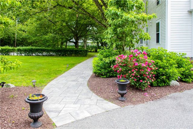 446 Bellevue Avenue 6, Newport, RI 02840