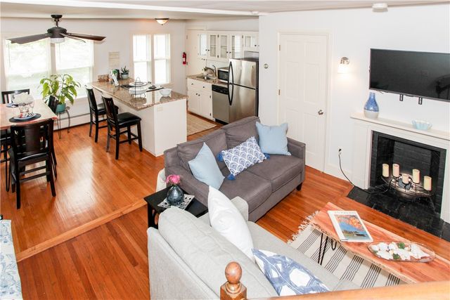 446 Bellevue Avenue 6, Newport, RI 02840