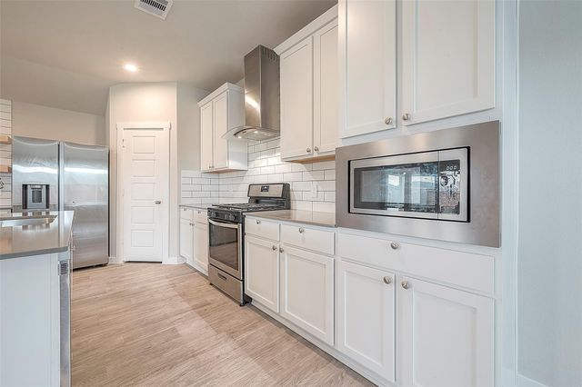 2920 Gunnersbury Drive, Houston, TX 77047