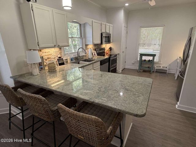 102 Oceangreens Lane, Oak Island, NC 28465