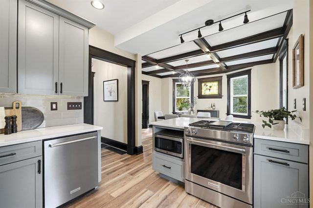 6649 Bantry Avenue, Cincinnati, OH 45213