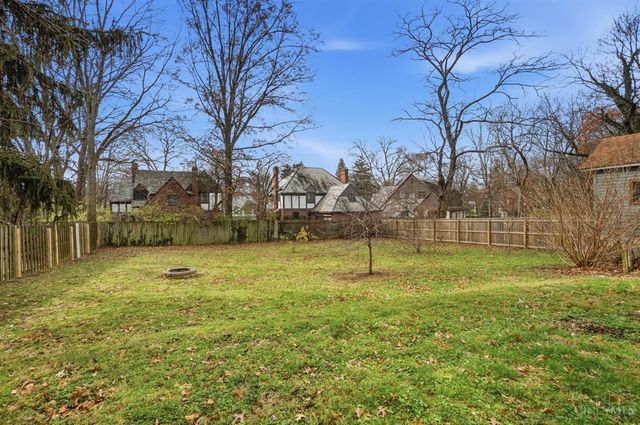 6649 Bantry Avenue, Cincinnati, OH 45213