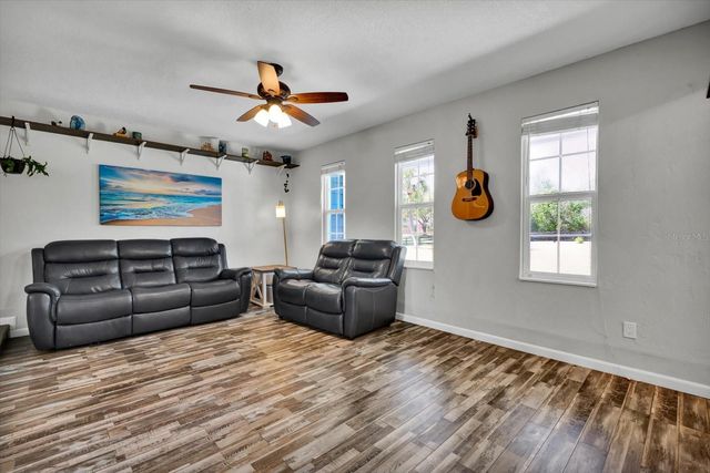 245 COUNTRY CIRCLE DRIVE E, Port Orange, FL 32128