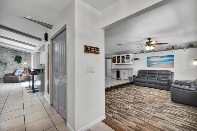 245 COUNTRY CIRCLE DRIVE E, Port Orange, FL 32128