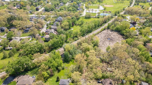 14545 Woodland Avenue, Orland Park, IL 60462