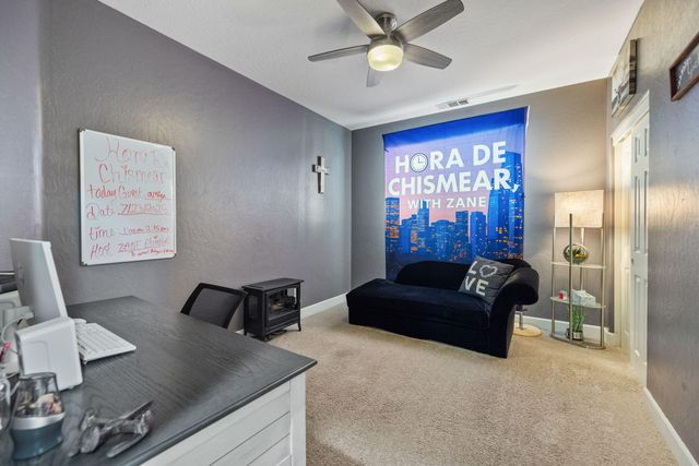 303 E Elkhorn Avenue, Visalia, CA 93277