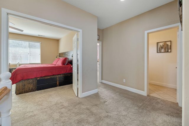 303 E Elkhorn Avenue, Visalia, CA 93277