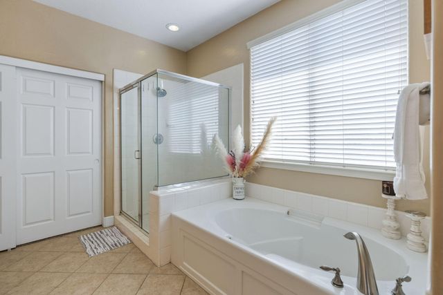 303 E Elkhorn Avenue, Visalia, CA 93277