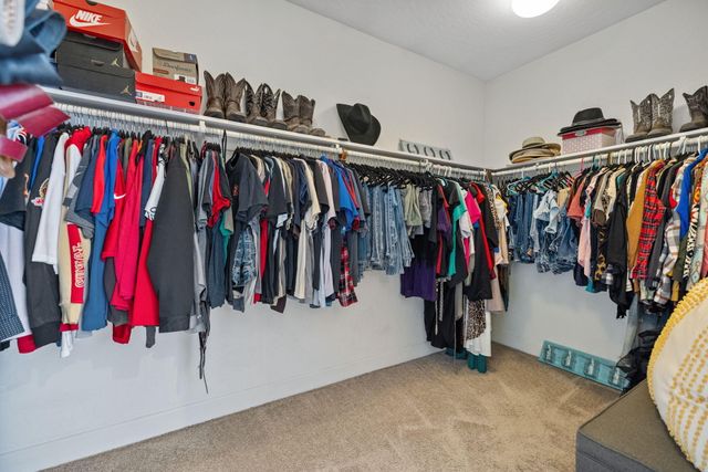 303 E Elkhorn Avenue, Visalia, CA 93277